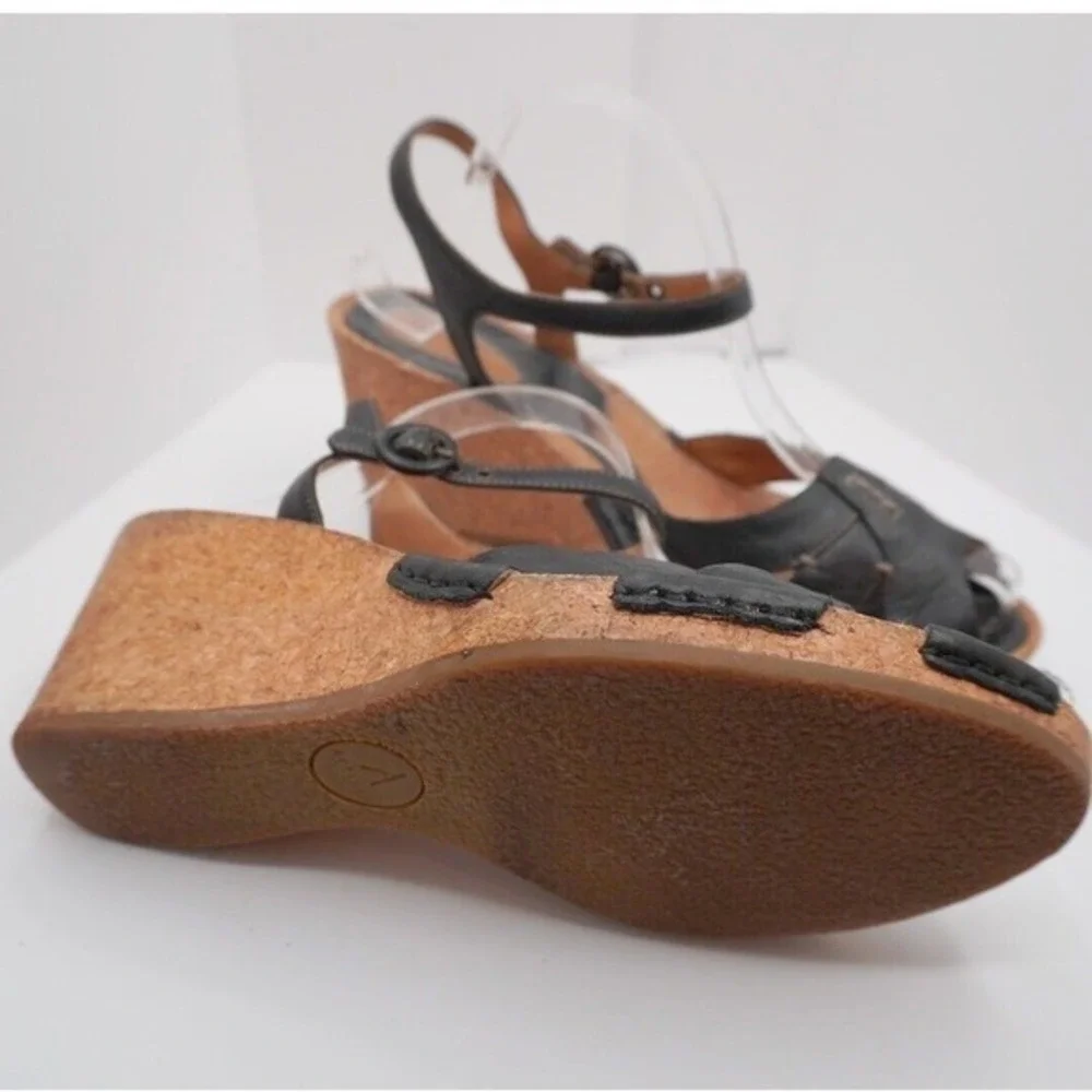 Clarks Artisan Black Leather Cork‎ Wedge Sandals Strappy Shoes 11 Vacation 34-05